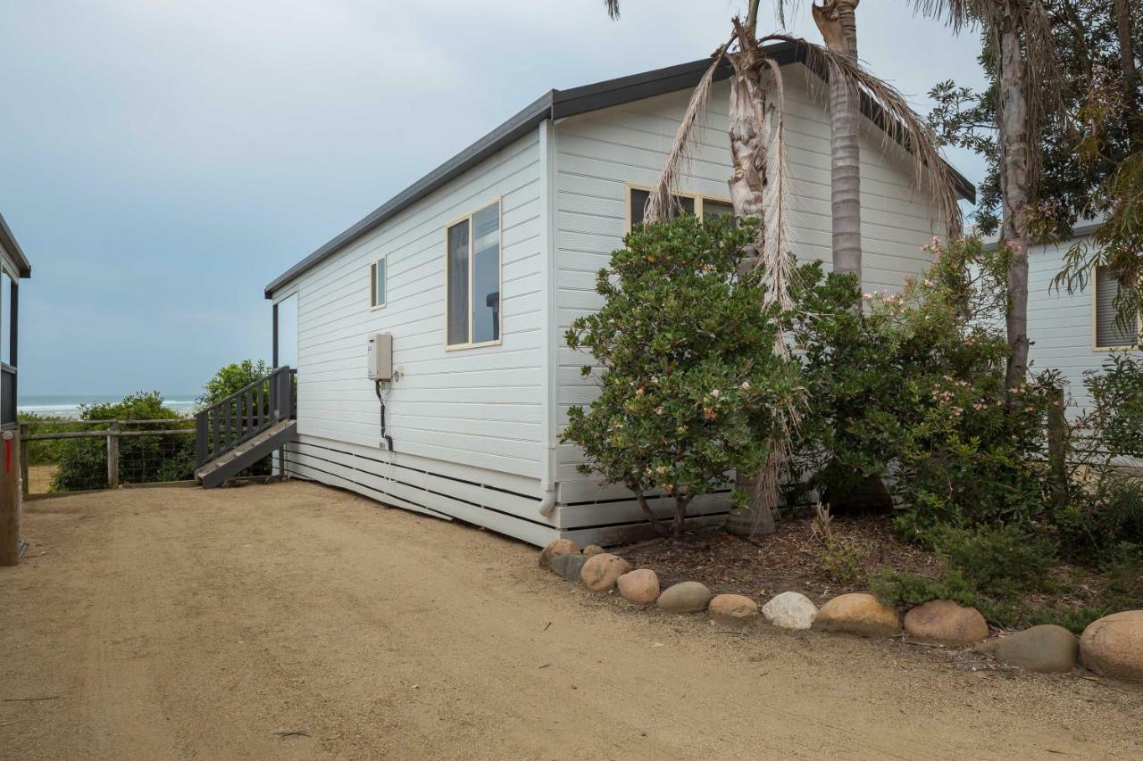 Tuross Beach Cabins & Campsites Tuross Heads Exterior foto